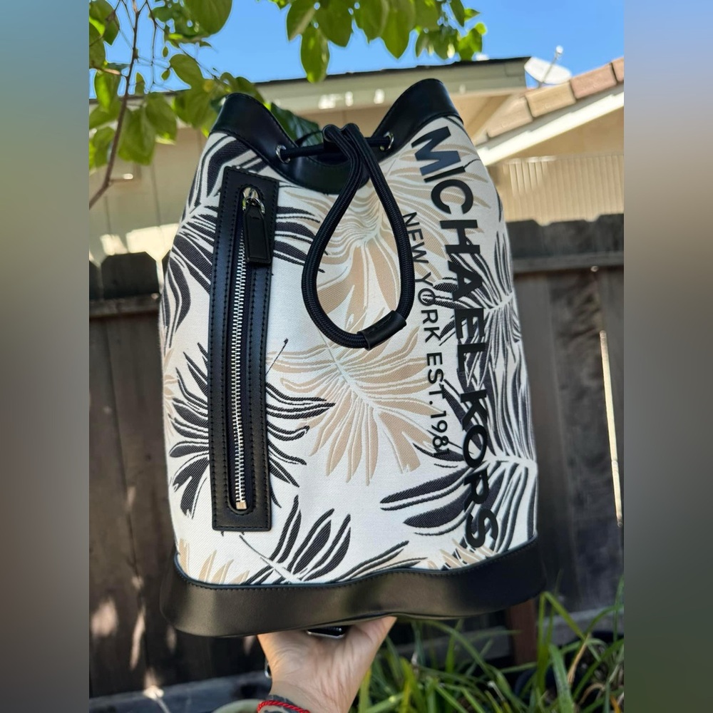 NEW w tag Michael Kors Summer Backpack